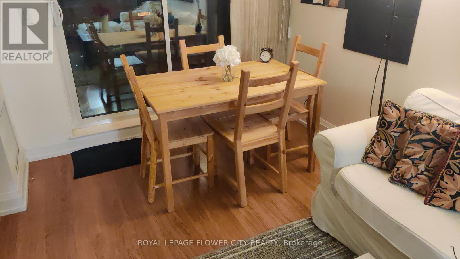 Photo 6 of 801 1070 Sheppard Avenue W, Toronto ON