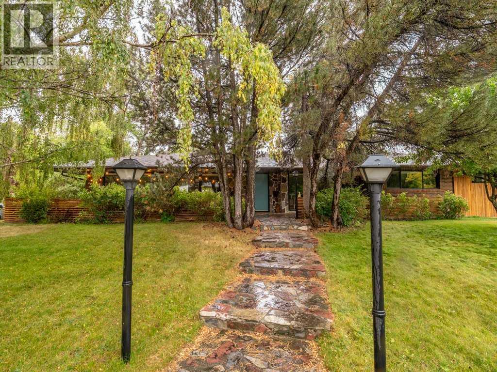 1742 11 Avenue S, Lethbridge, Alberta
