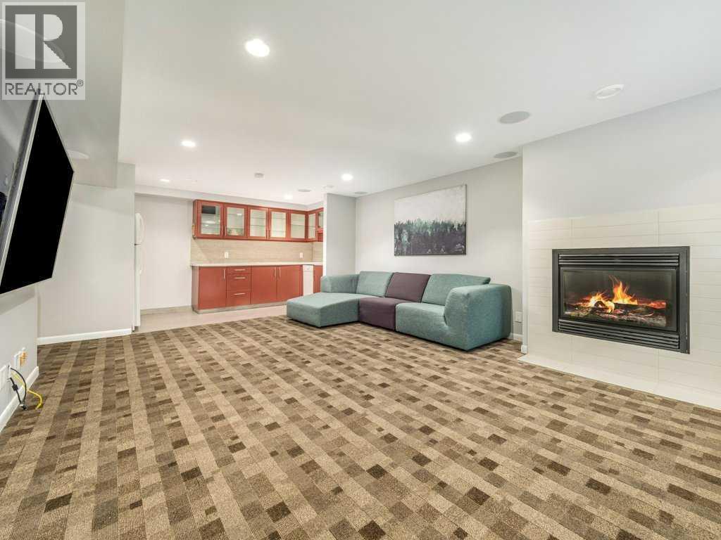 Single Family House Bungalow for Sale in   Avenue S Victoria Park Lethbridge 