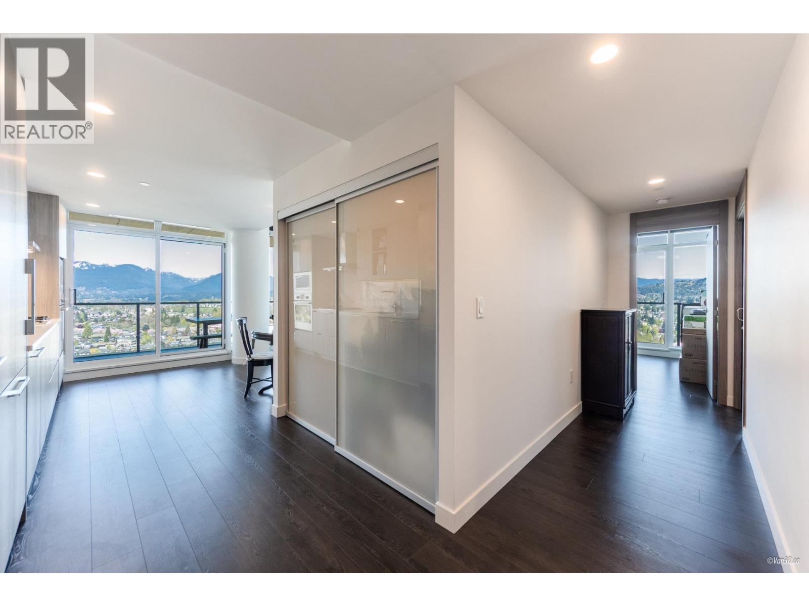 Photo 16 of 3307 4890 Lougheed Highway, Burnaby BC