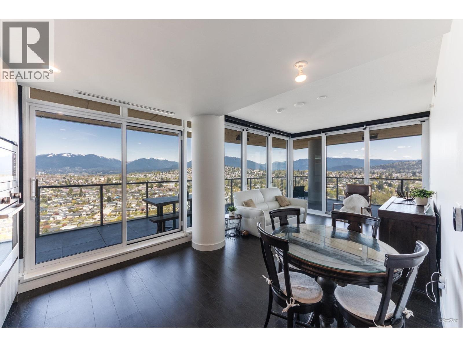Photo 6 of 3307 4890 Lougheed Highway, Burnaby BC