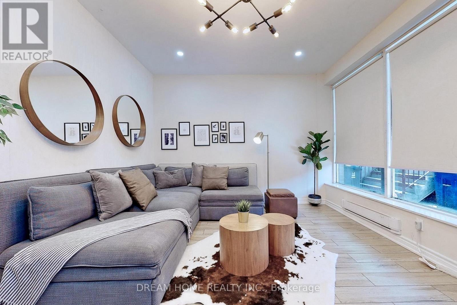 Photo 4 of Apt C 61 Cameron Street, Toronto ON