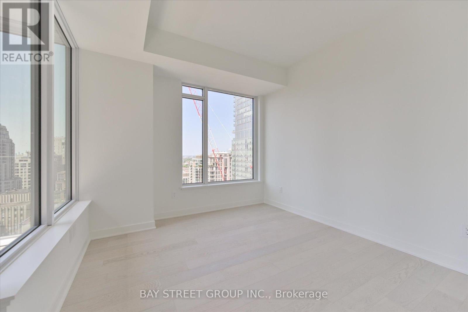Photo 8 of 1712 11 Yorkville Avenue, Toronto ON