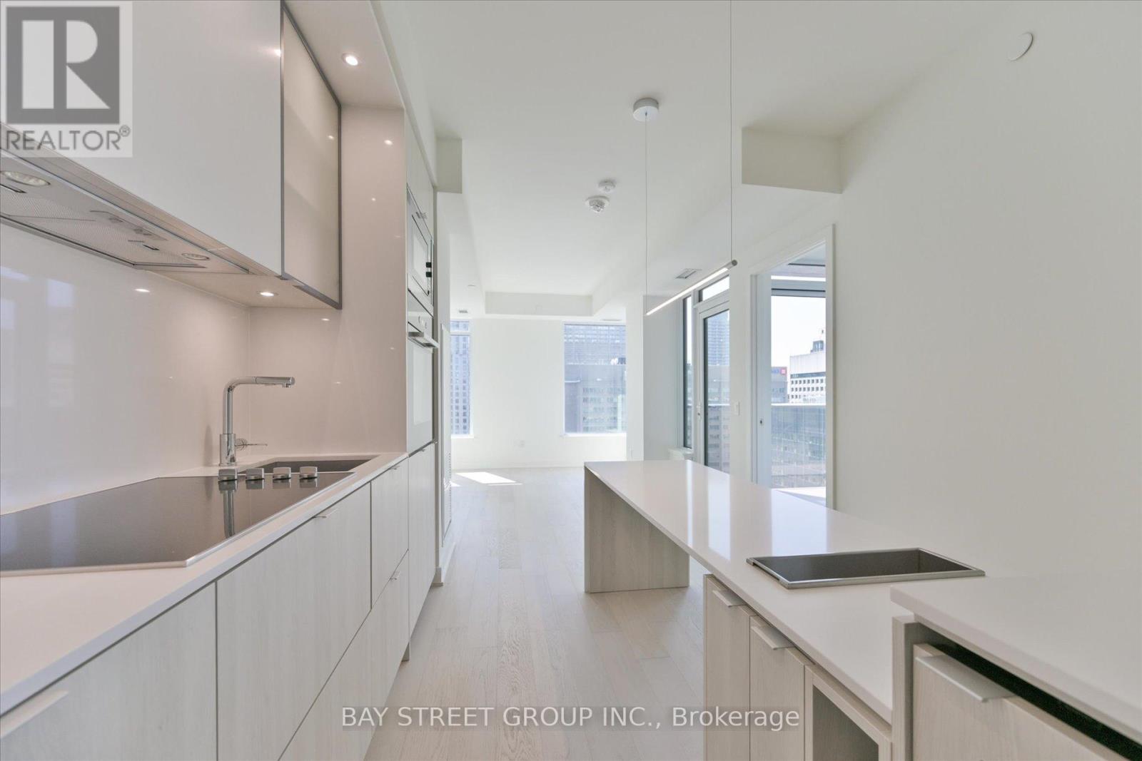 Photo 30 of 1712 11 Yorkville Avenue, Toronto ON