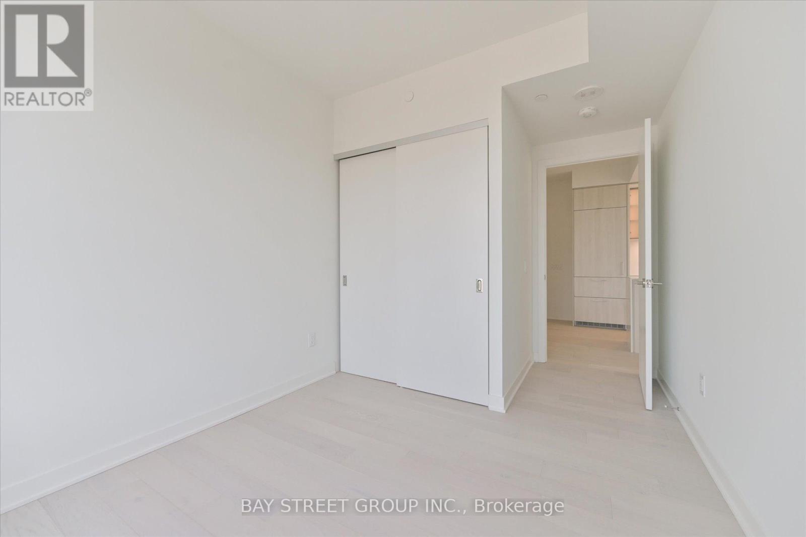 Photo 9 of 1712 11 Yorkville Avenue, Toronto ON
