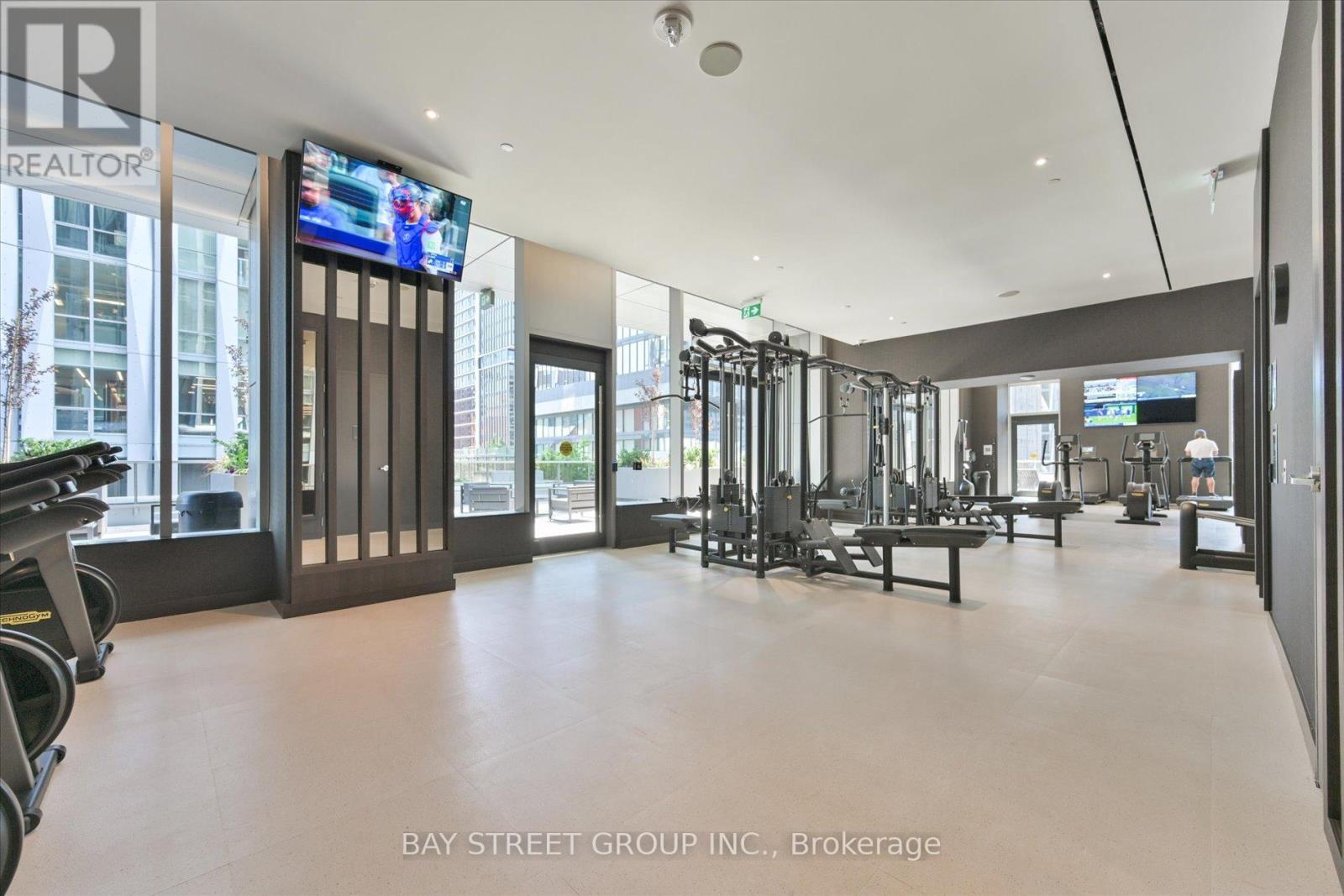 Photo 21 of 1712 11 Yorkville Avenue, Toronto ON