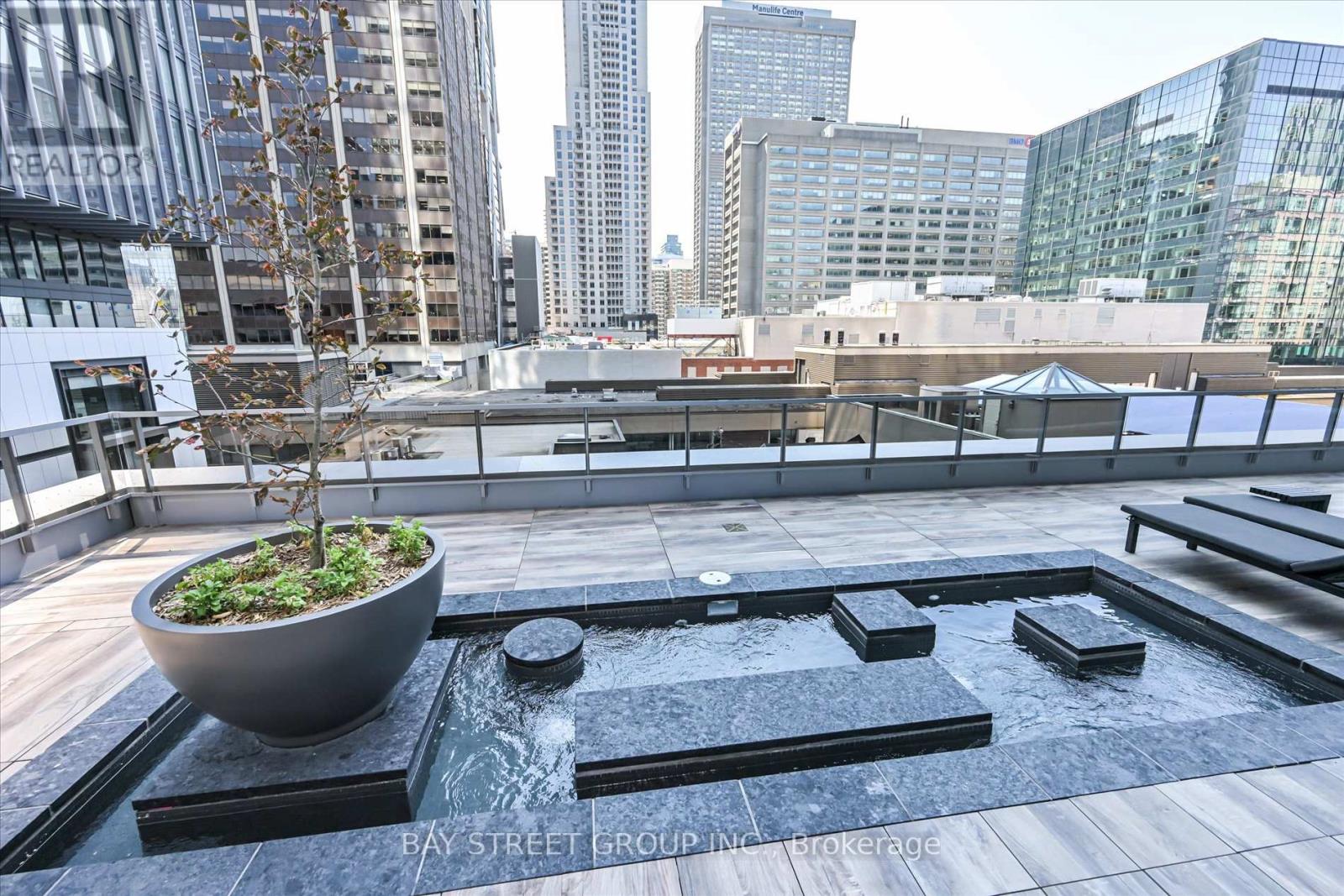 Photo 41 of 1712 11 Yorkville Avenue, Toronto ON