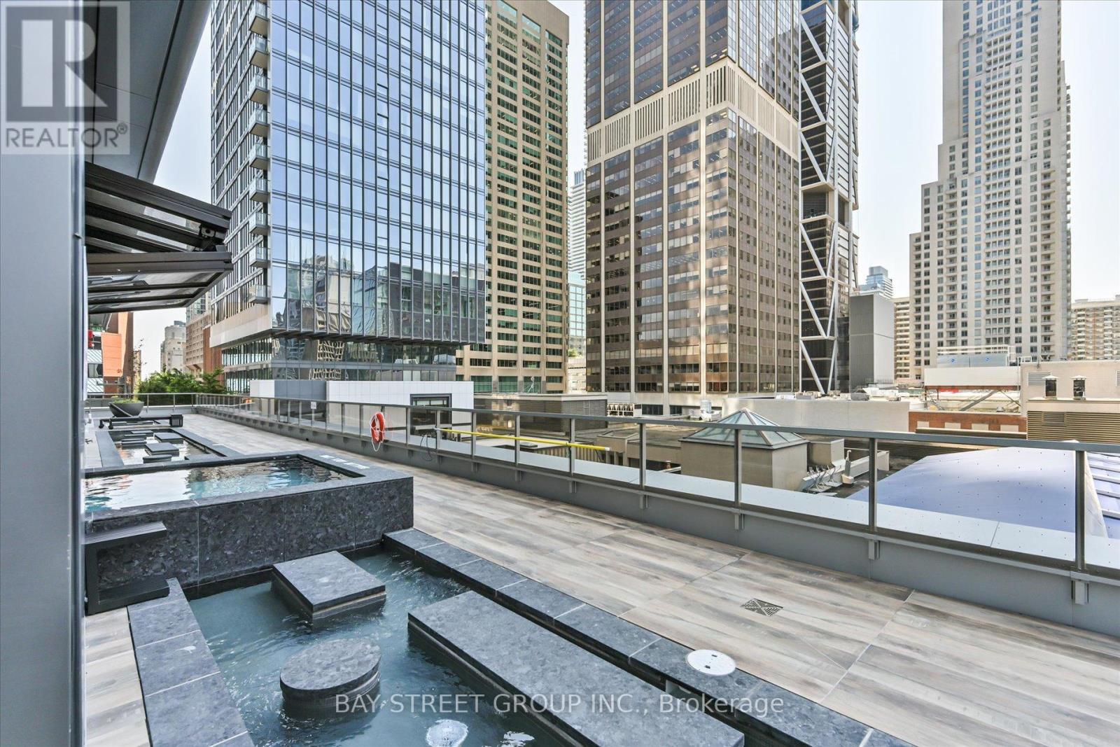 Photo 40 of 1712 11 Yorkville Avenue, Toronto ON