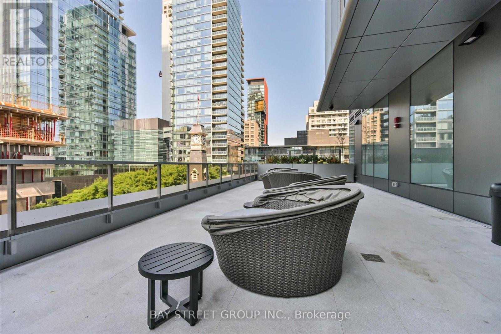 Photo 20 of 1712 11 Yorkville Avenue, Toronto ON