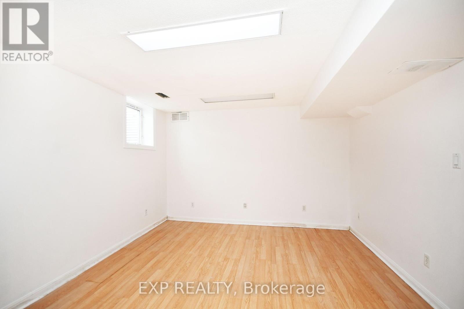 Photo 4 of 3134 Innisdale Road, Mississauga ON