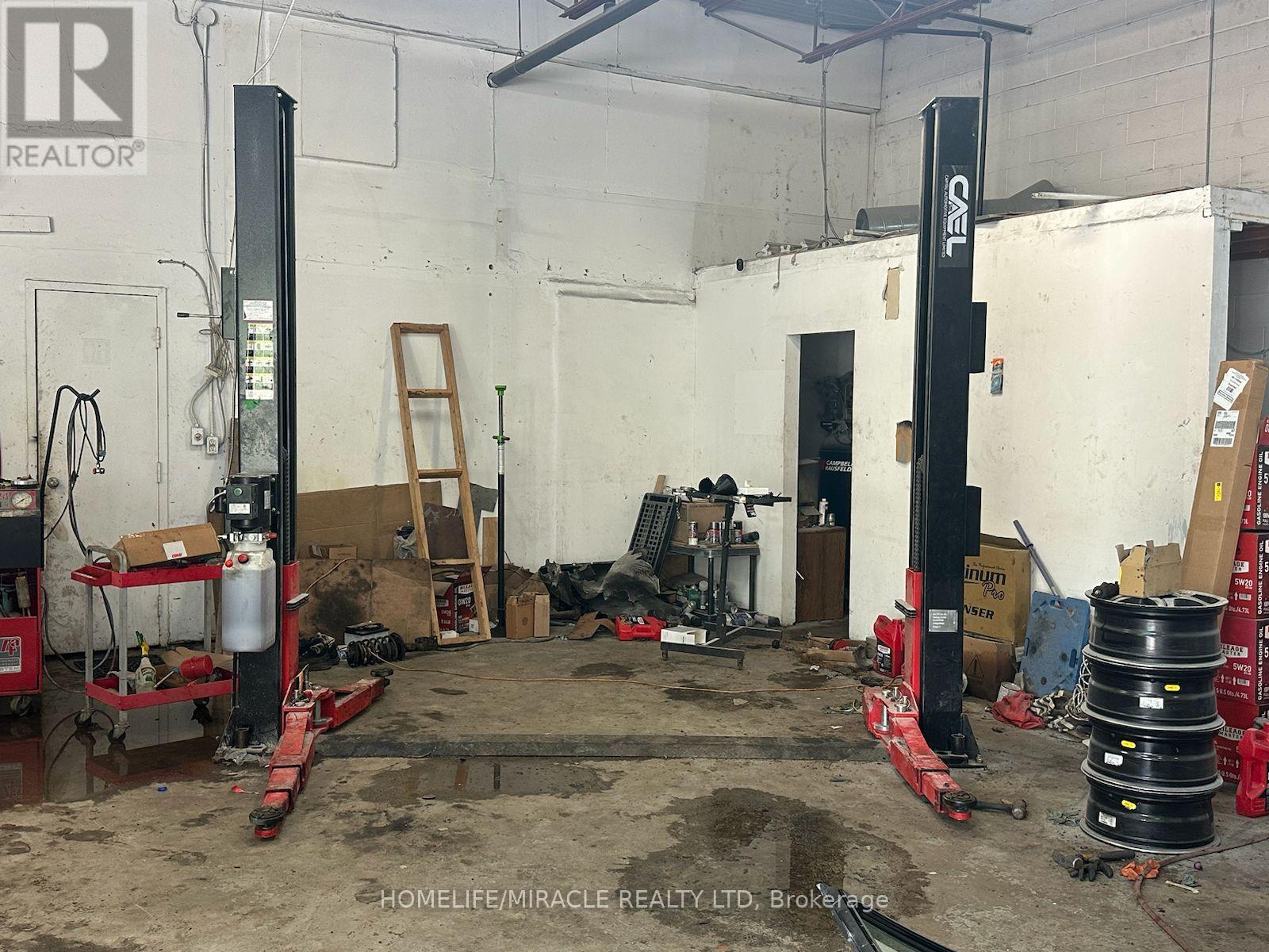 Photo 9 of A 2 333 Elgin Street N, Cambridge ON