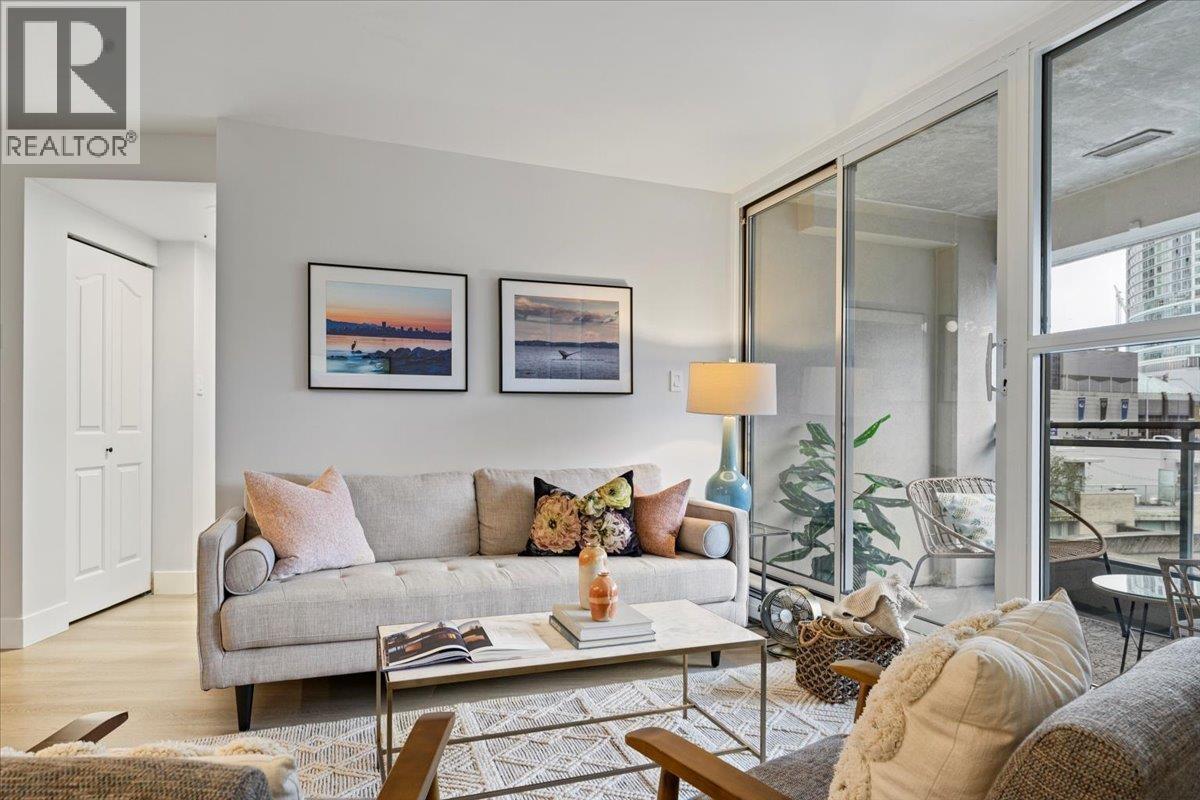 Photo 10 of 407 183 Keefer Place, Vancouver BC