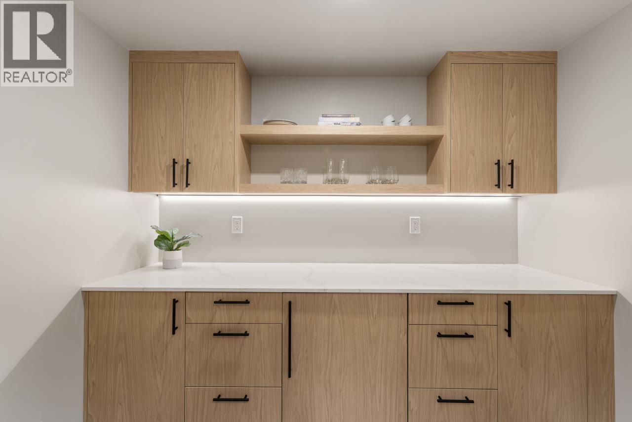 Photo 13 of 407 183 Keefer Place, Vancouver BC