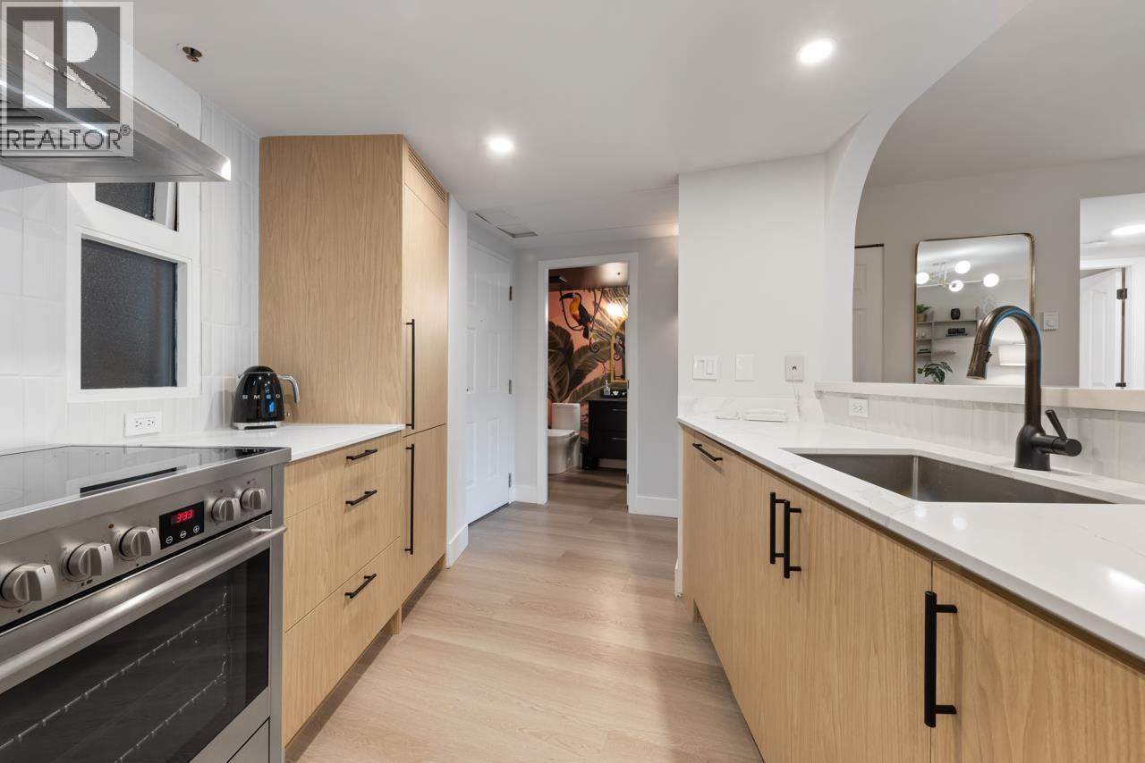 Photo 14 of 407 183 Keefer Place, Vancouver BC