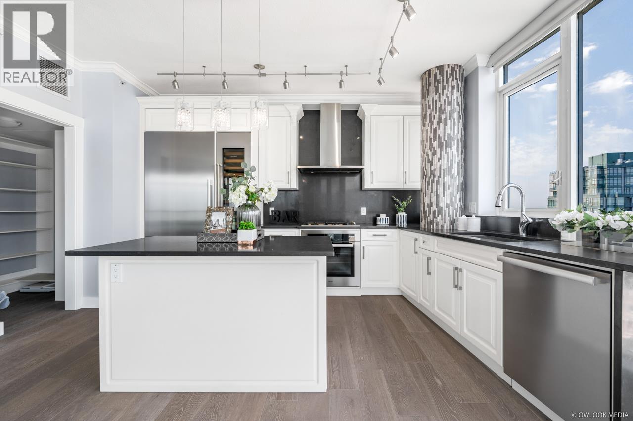 Photo 7 of 3501 1189 Melville Street, Vancouver BC