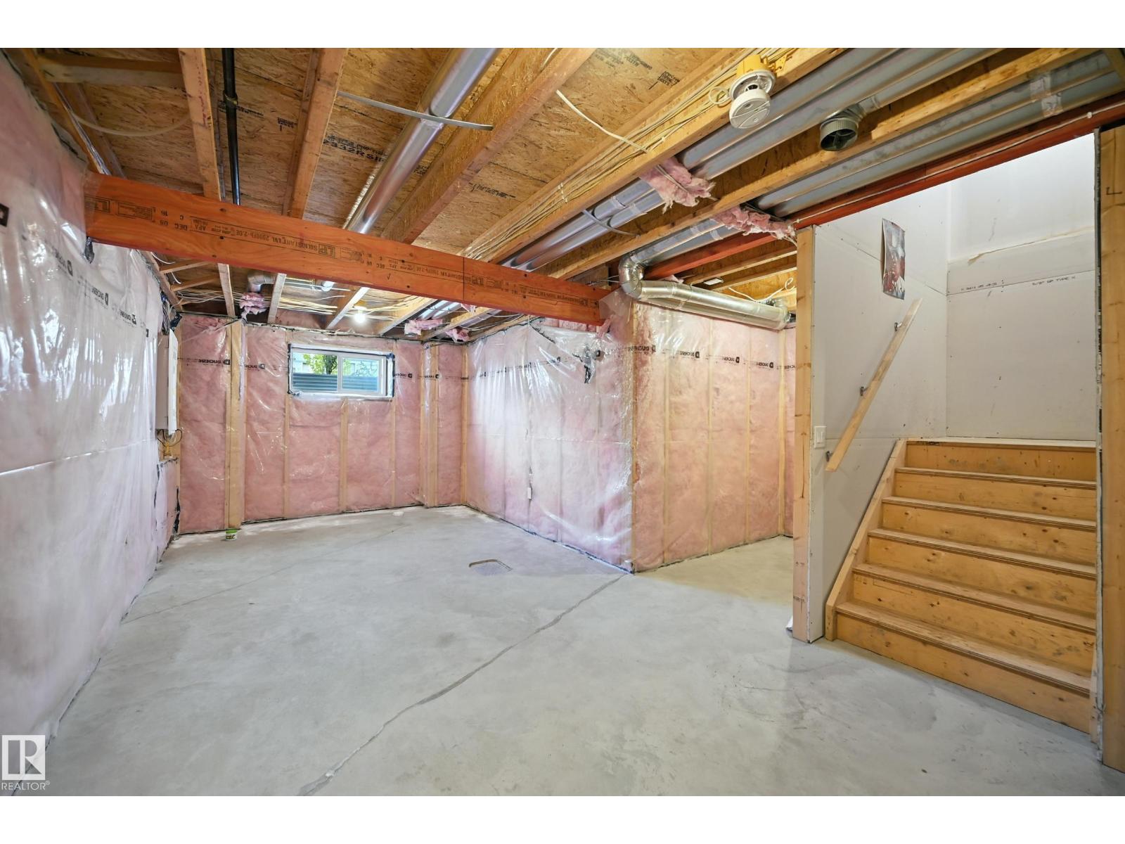 Photo 6 of 8163 Chapelle Wy Sw, Edmonton AB