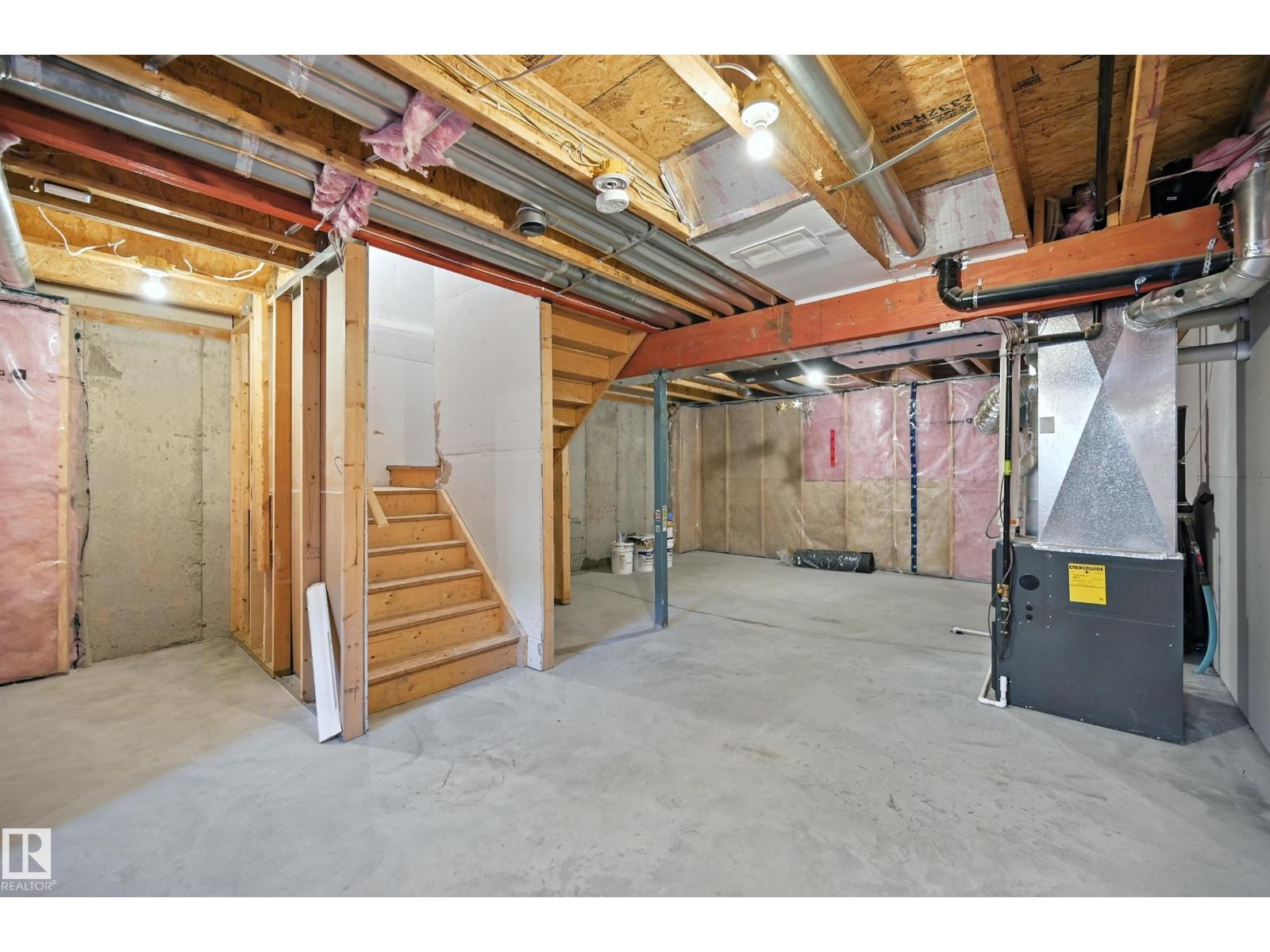 Photo 23 of 8163 Chapelle Wy Sw, Edmonton AB