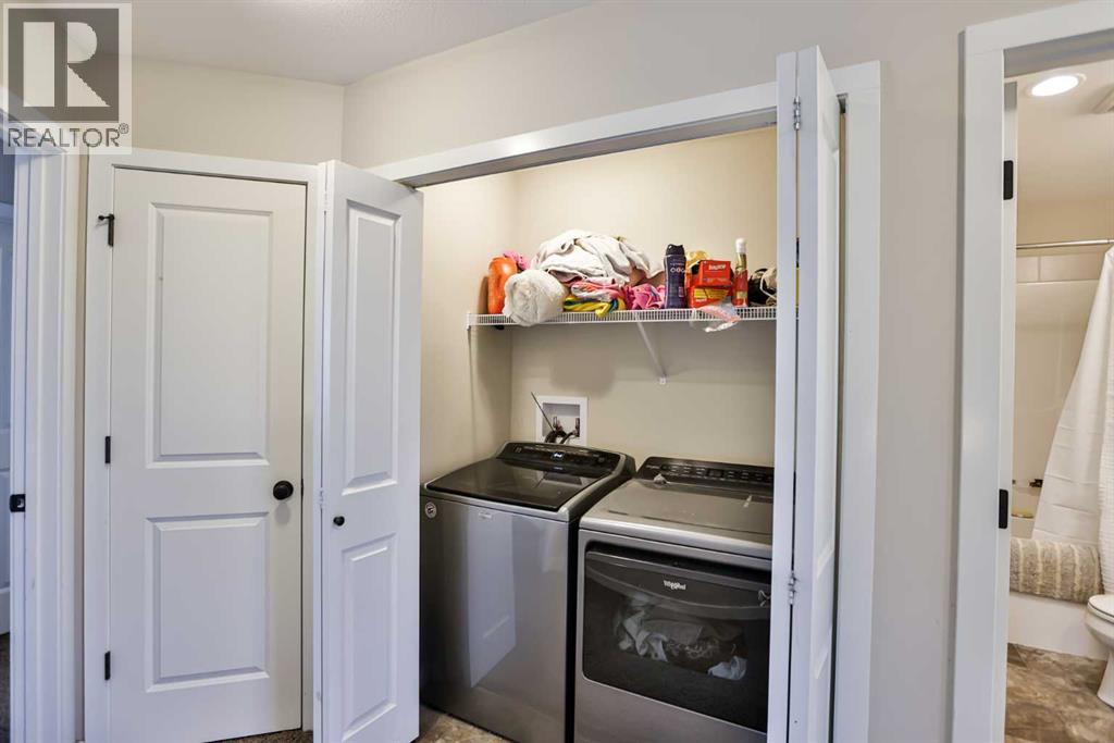 Single Family House for Sale in  Mt Sundance Landing W Sunridge Lethbridge 
