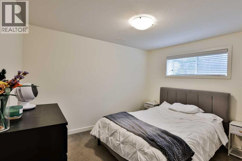 Single Family House for Sale in  Mt Sundance Landing W Sunridge Lethbridge 