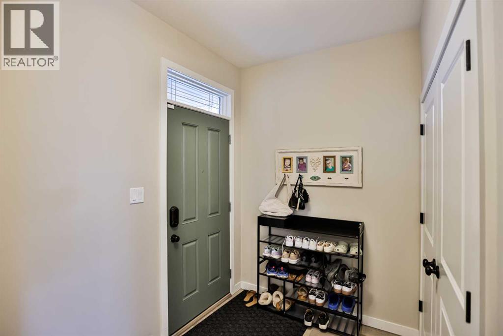 Single Family House for Sale in  Mt Sundance Landing W Sunridge Lethbridge 
