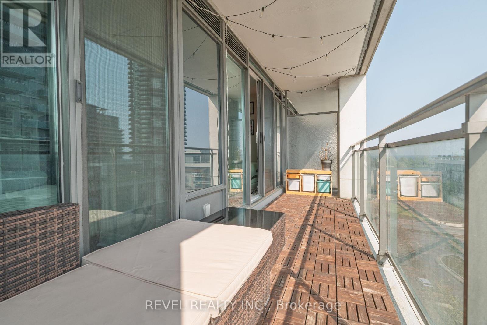 Photo 12 of 801 2121 Lake Shore Blvd W Boulevard W, Toronto ON