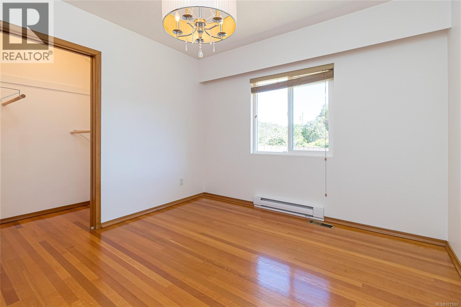 Photo 47 of 2560 Dorset Rd, Oak Bay BC