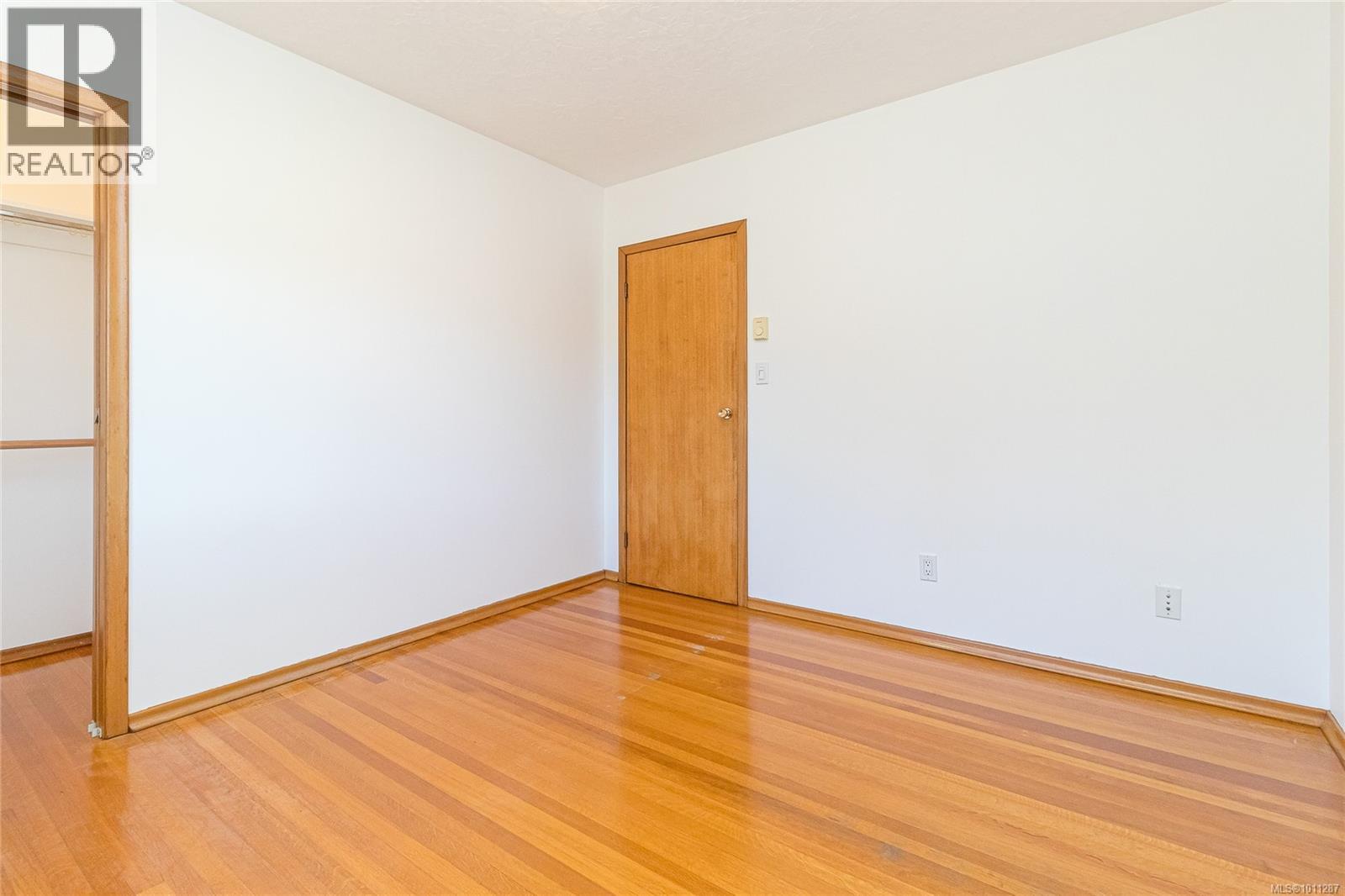 Photo 34 of 2560 Dorset Rd, Oak Bay BC