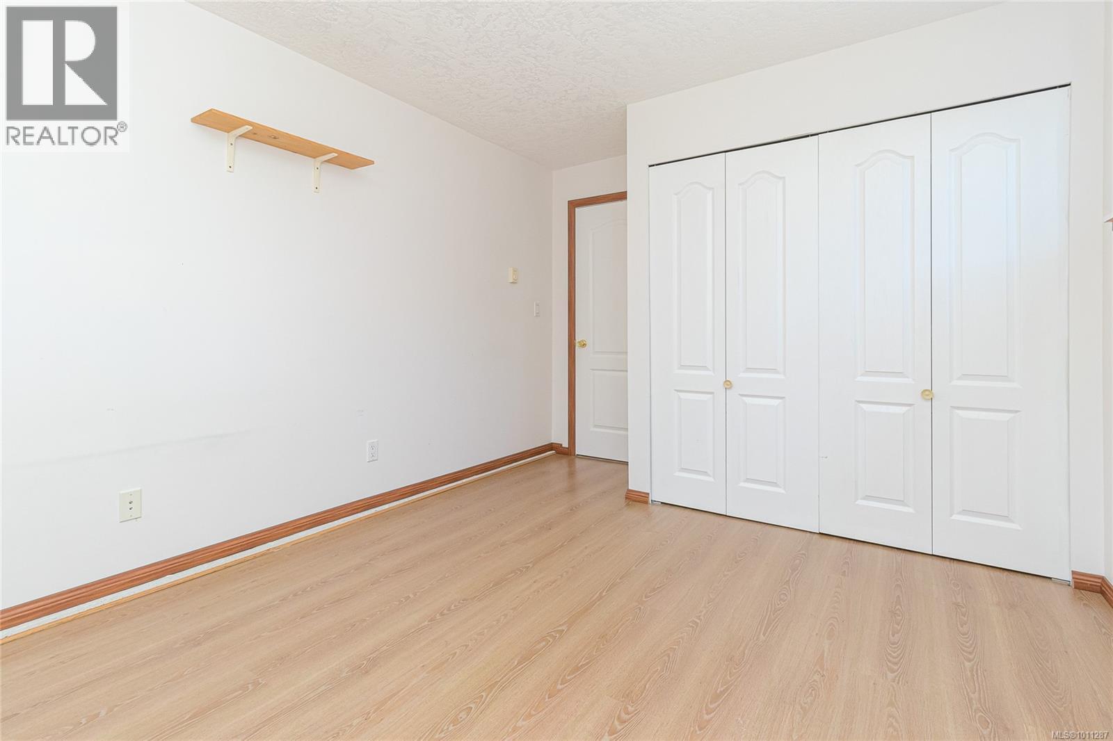 Photo 25 of 2560 Dorset Rd, Oak Bay BC