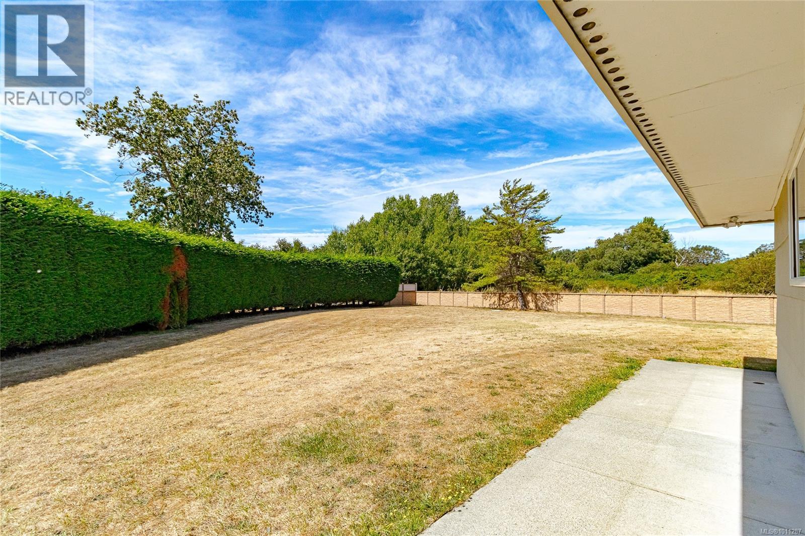 Photo 52 of 2560 Dorset Rd, Oak Bay BC
