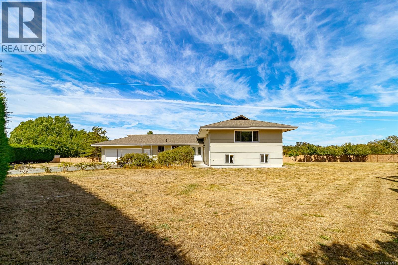 Photo 64 of 2560 Dorset Rd, Oak Bay BC