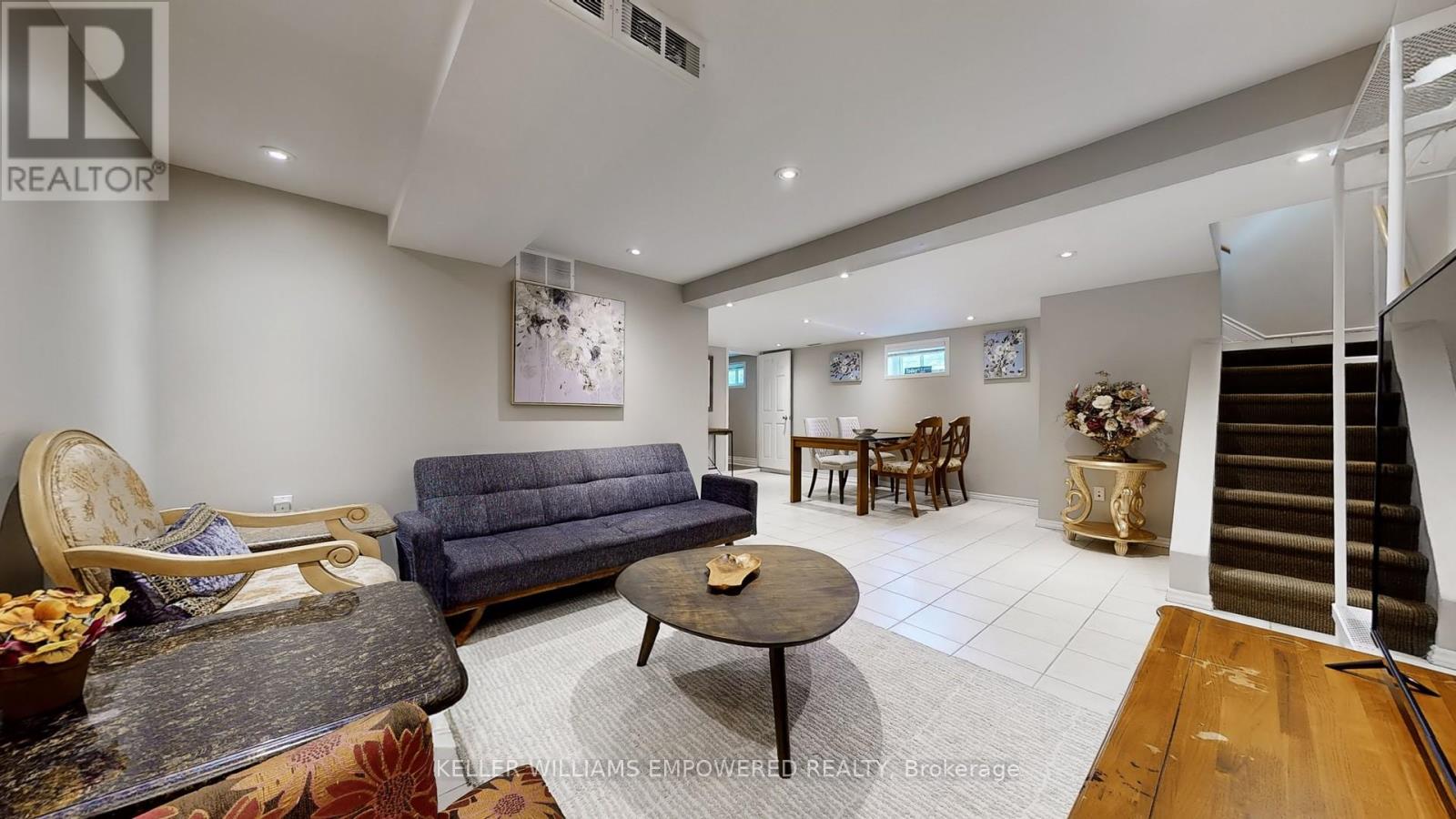 Photo 42 of 30 Paperbirch Drive, Toronto ON