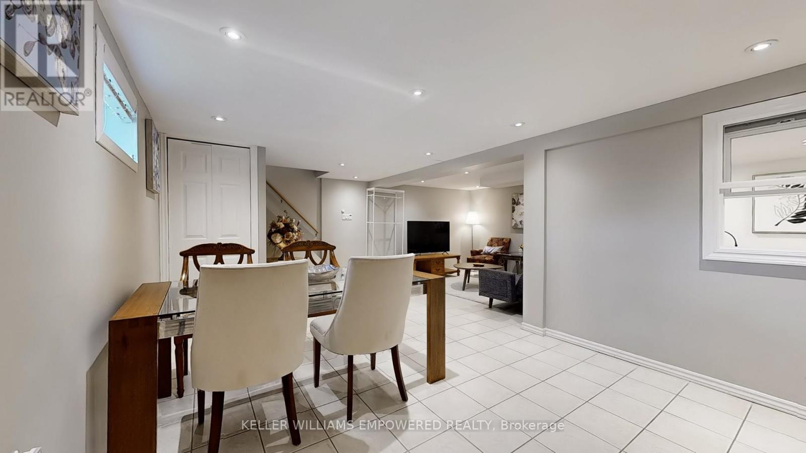 Photo 41 of 30 Paperbirch Drive, Toronto ON