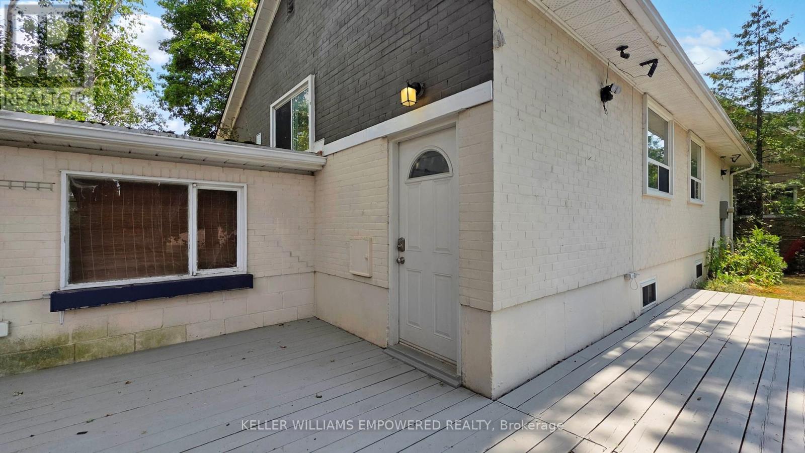 Photo 45 of 30 Paperbirch Drive, Toronto ON
