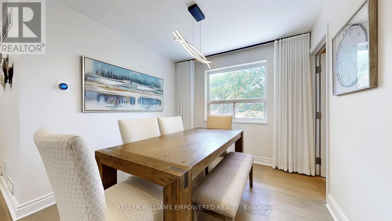 Photo 20 of 30 Paperbirch Drive, Toronto ON