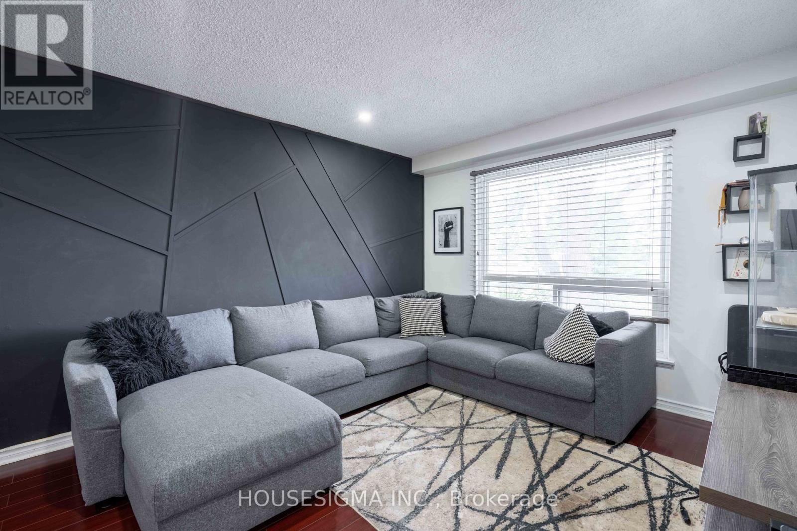 Photo 11 of 82 321 Blackthorn Street, Oshawa ON