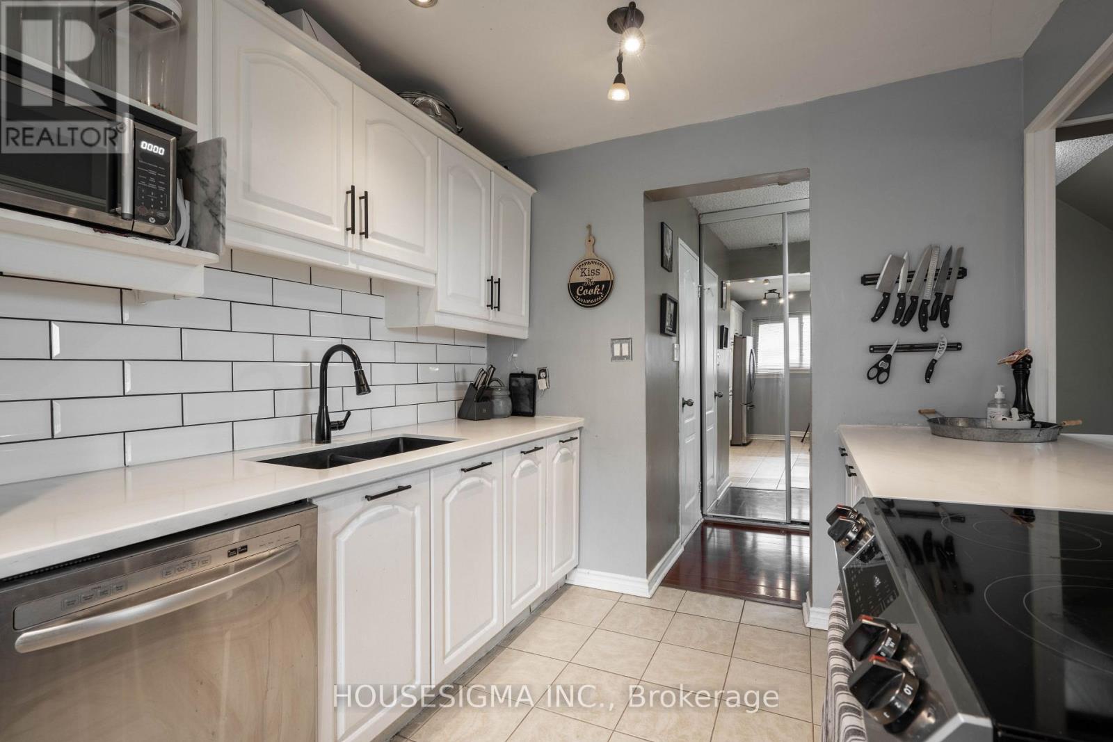 Photo 5 of 82 321 Blackthorn Street, Oshawa ON