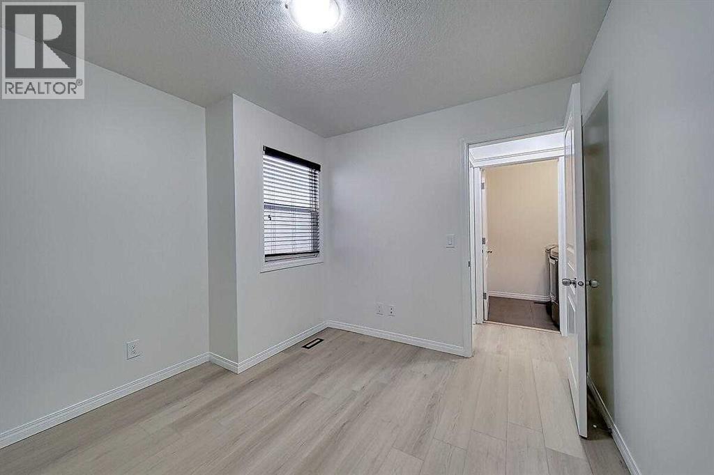 Photo 18 of 106 Sage Meadows Way Nw, Calgary AB