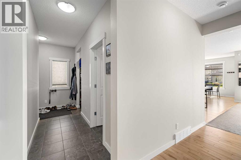 Photo 16 of 134 Panamount Road Nw, Calgary AB
