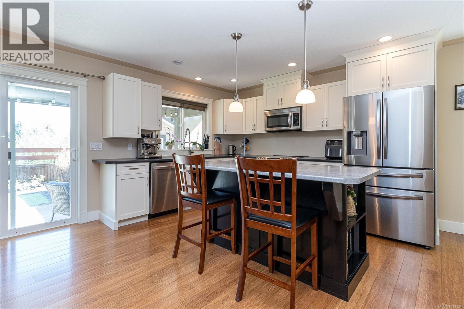 Photo 11 of 9611 Askew Creek Dr, Chemainus BC