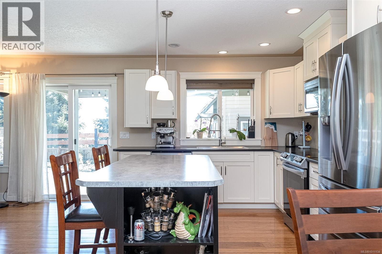 Photo 37 of 9611 Askew Creek Dr, Chemainus BC