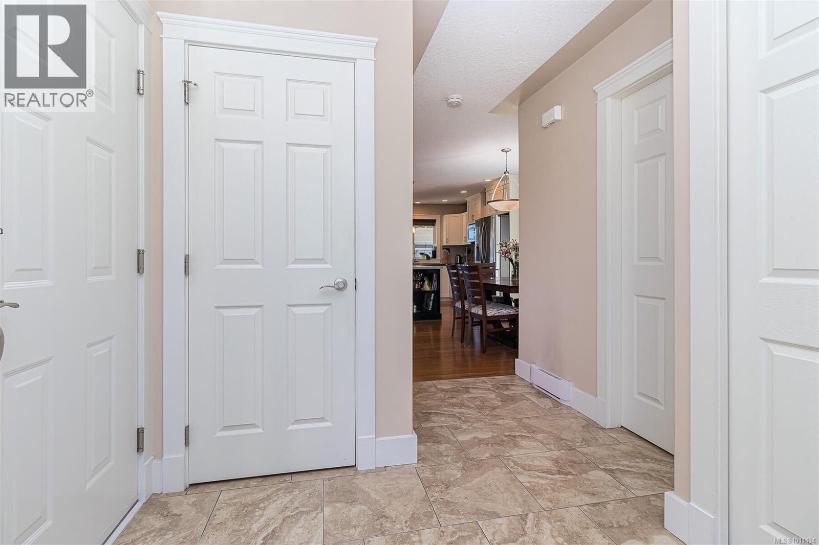 Photo 6 of 9611 Askew Creek Dr, Chemainus BC