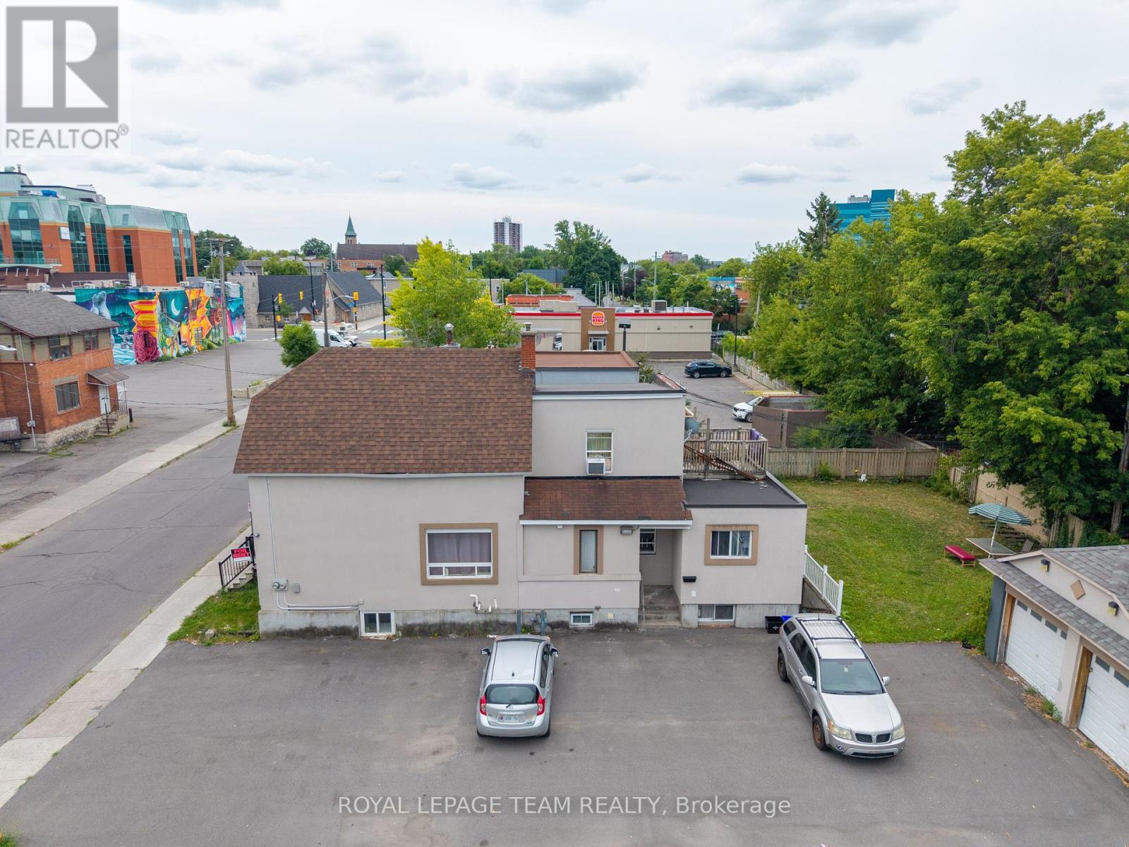 Photo 13 of 244 250 256 258 Hannah Street, Ottawa ON