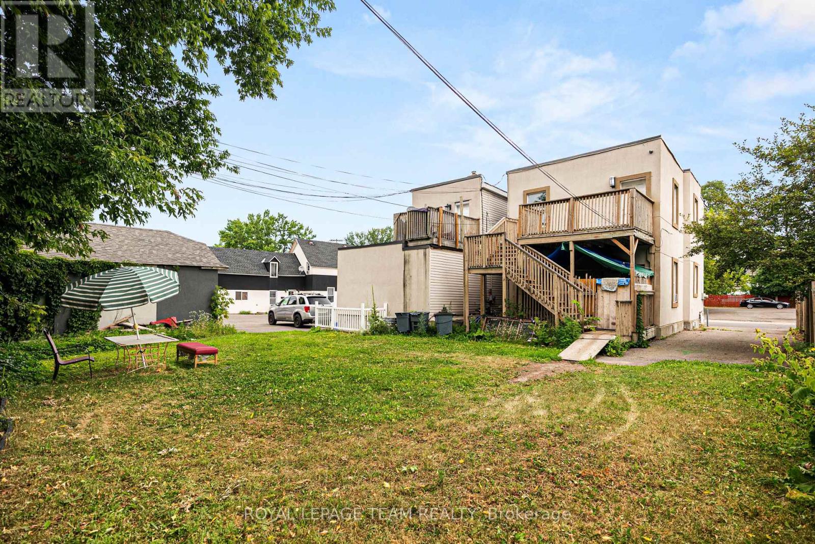 Photo 8 of 244 250 256 258 Hannah Street, Ottawa ON