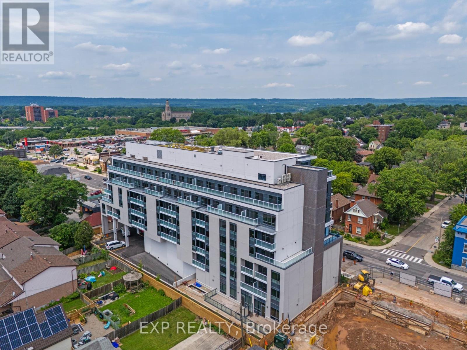 Photo 16 of 514 415 Main Street W, Hamilton ON