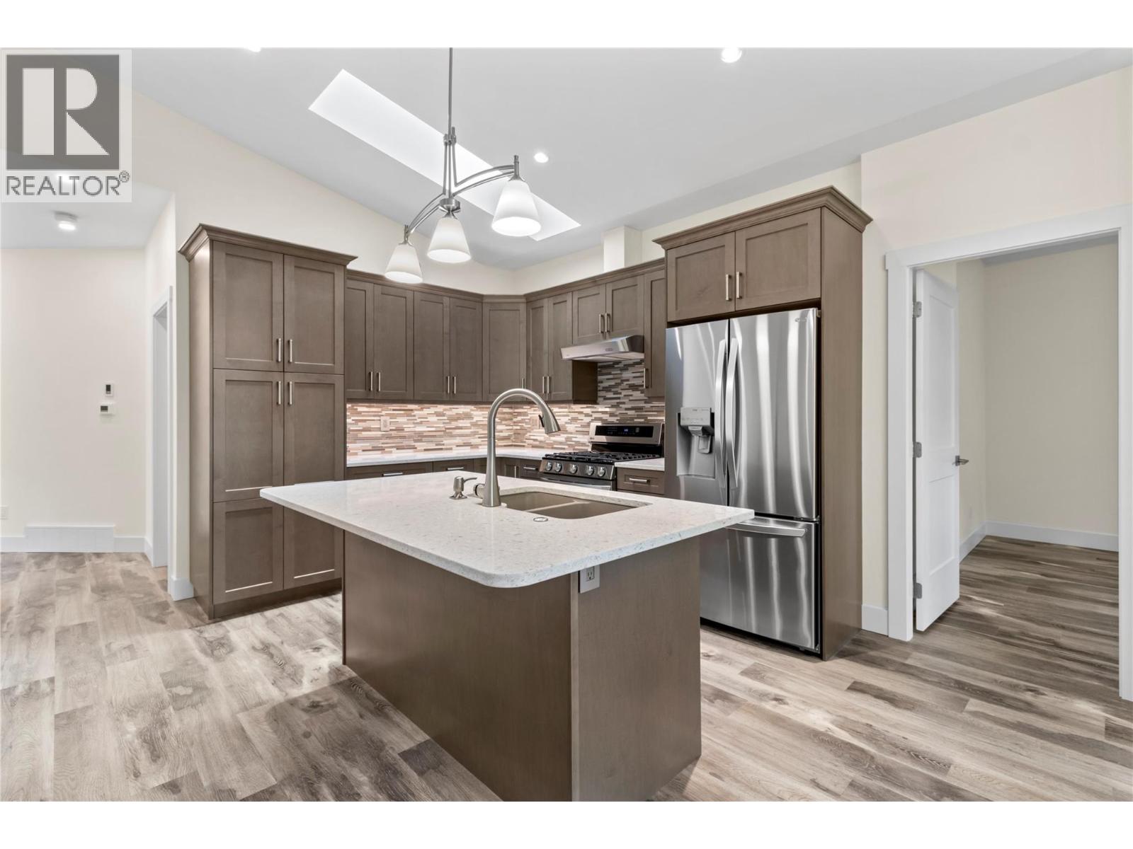 Photo 11 of 2715 Golf Course Drive Unit 28, Blind Bay BC
