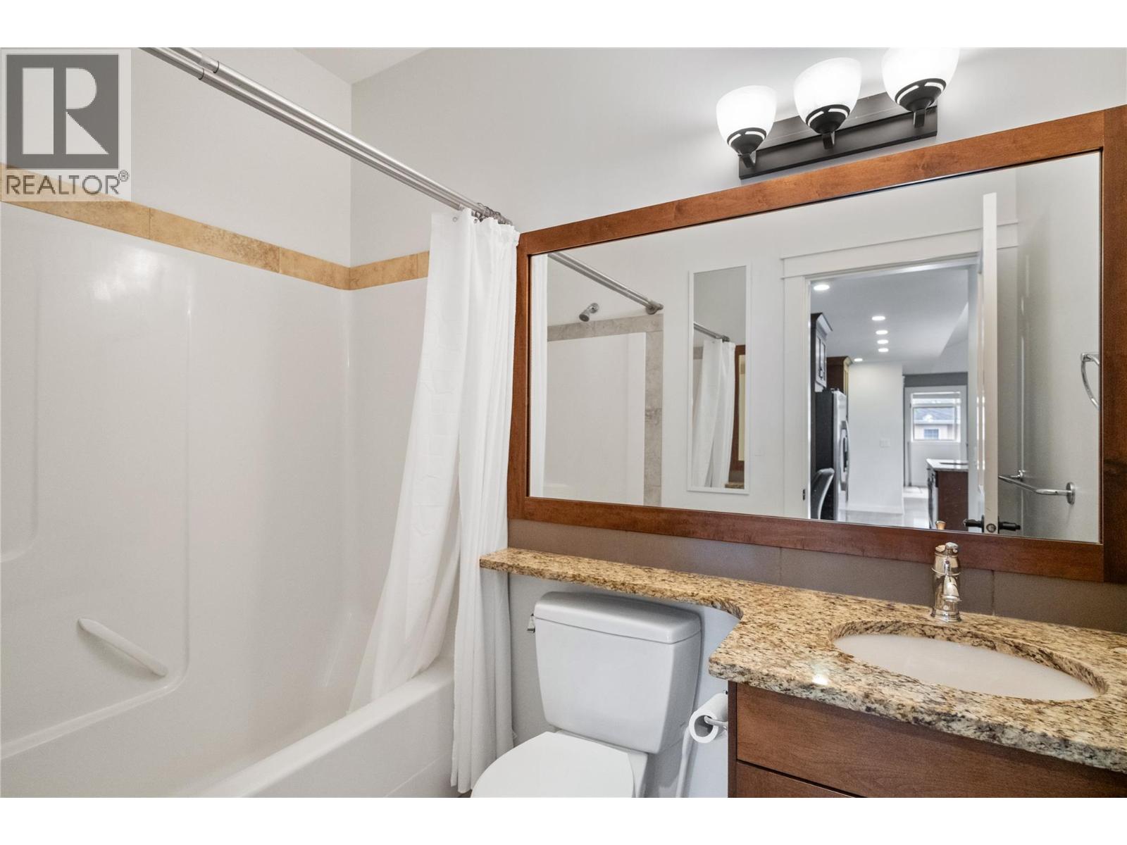 219 511 Yates Road, Kelowna