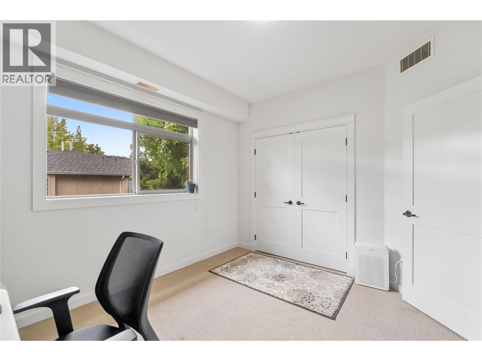 219 511 Yates Road, Kelowna