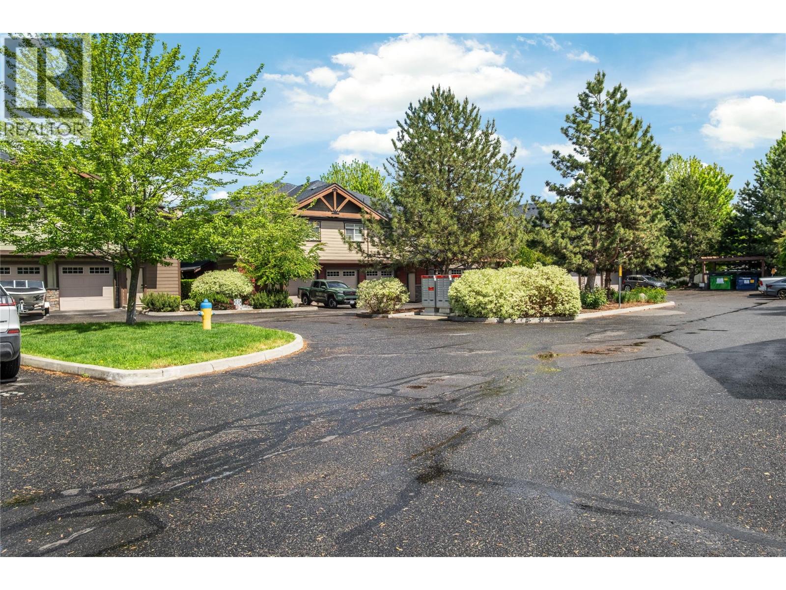 219 511 Yates Road, Kelowna
