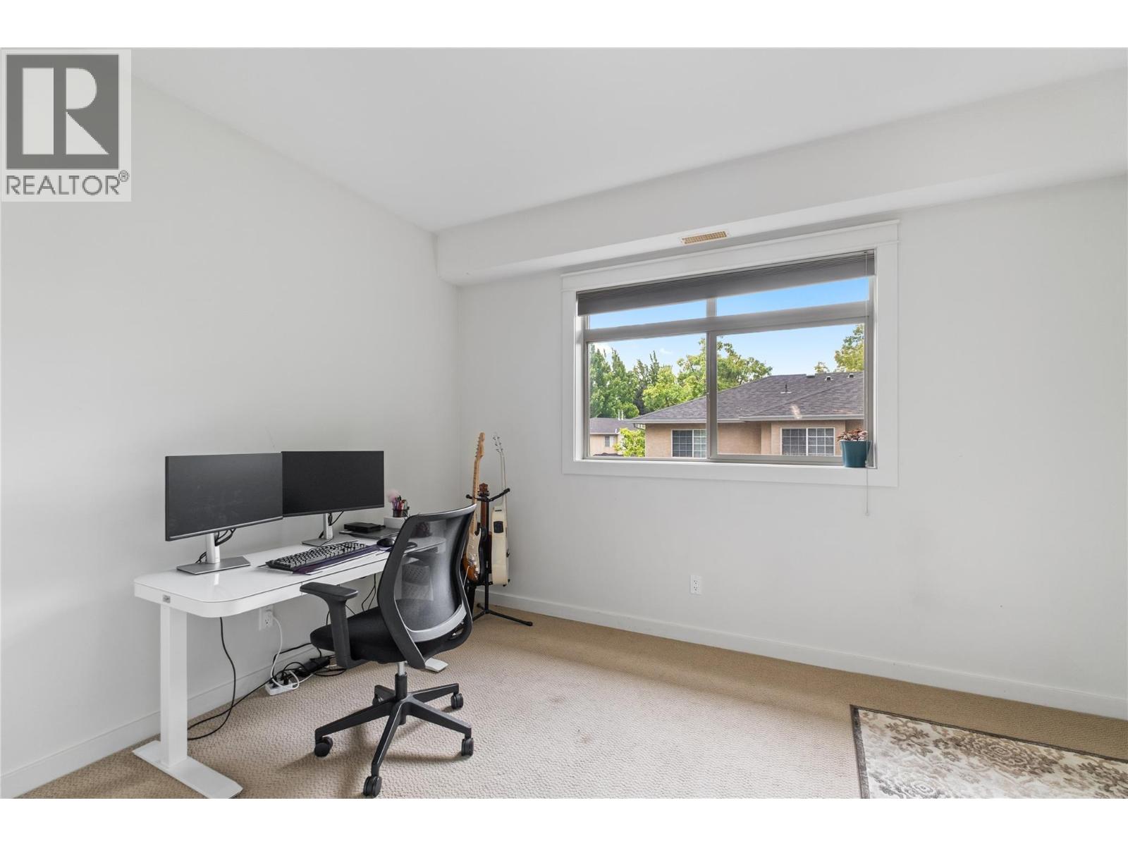 219 511 Yates Road, Kelowna