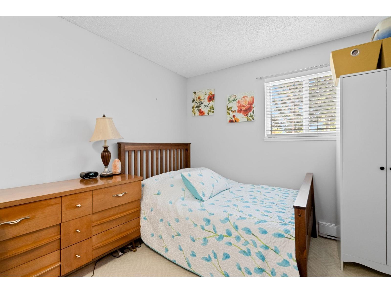 Photo 13 of 30 8555 King George Boulevard, Surrey BC